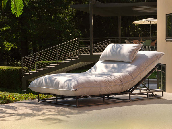 Emma Lounge Bed Black Alu w/Sunbrella Outdoor Fabric Marble