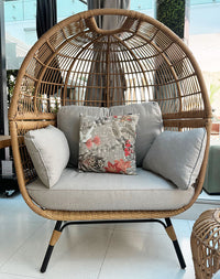 Gloria Daybed Bamboo Color w/Light Grey Cushions
