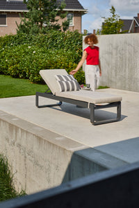 Milano Lounger Alu Charcoal w/Cushion - SOLD OUT