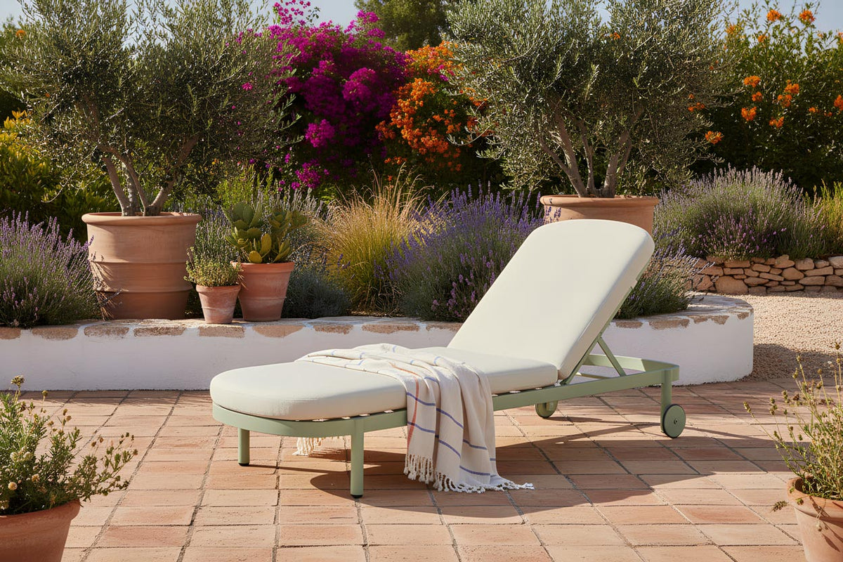 Palma Lounger Alu Cappuccino w/Wheels & Cushion - COMING AGAIN END OF JULY 2026